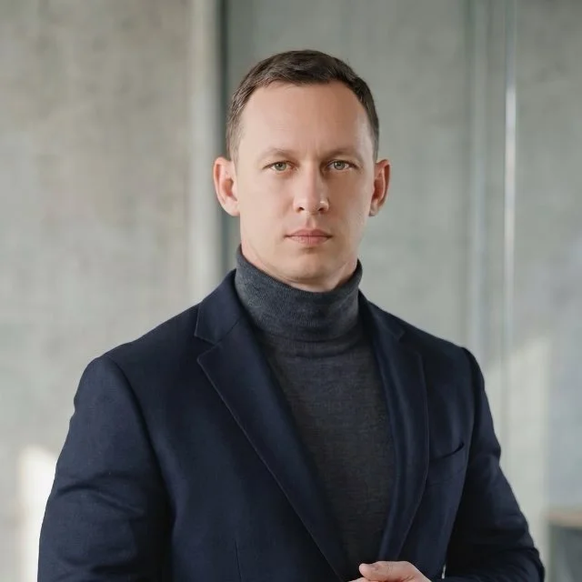 Евгений Цыплаков — специалист по управлению репутацией в поиске и AI